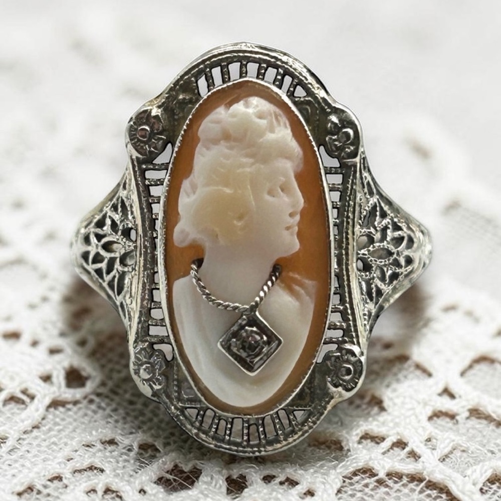 Antique Art Deco 14K White Gold Rectangular Carved Shell Cameo w/Diamond Size 6